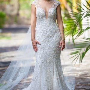 Stephen Yearick beautiful wedding gown.